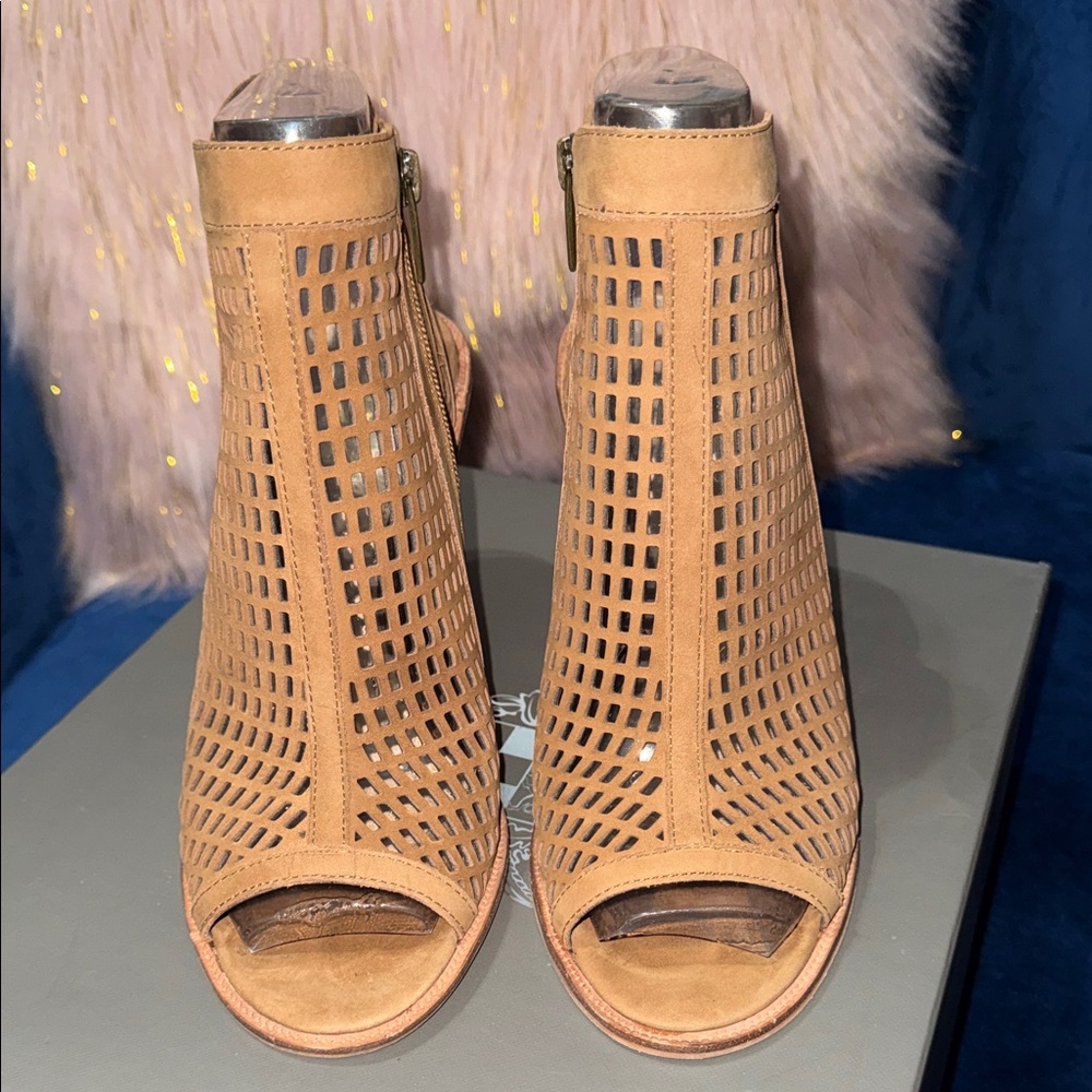 Vince Camuto Camel Peep-Toe Heeled Boots SIZE 7.5